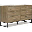 Deanlow Bedroom Package