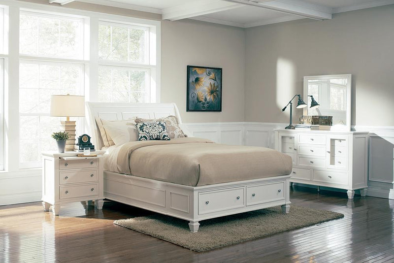 Sandy Beach White Queen Sleigh Bed With Footboard Storage